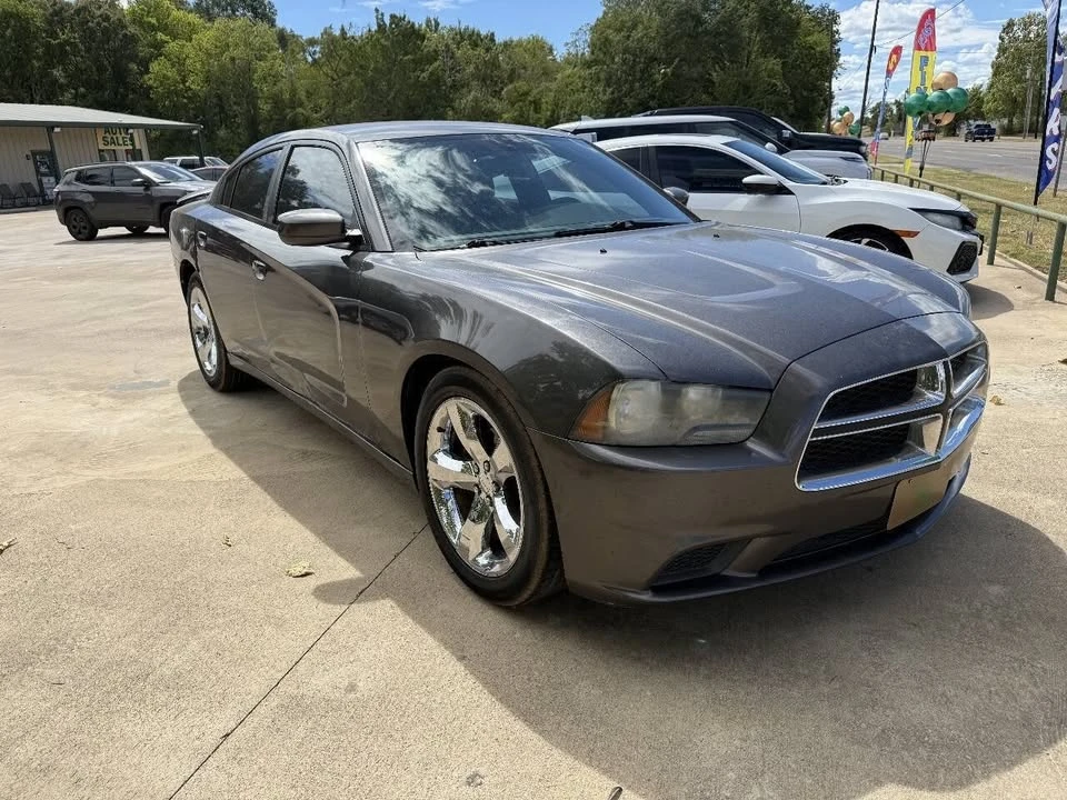 2013 Dodge Charger 7th Gen - Image 4 of 9
