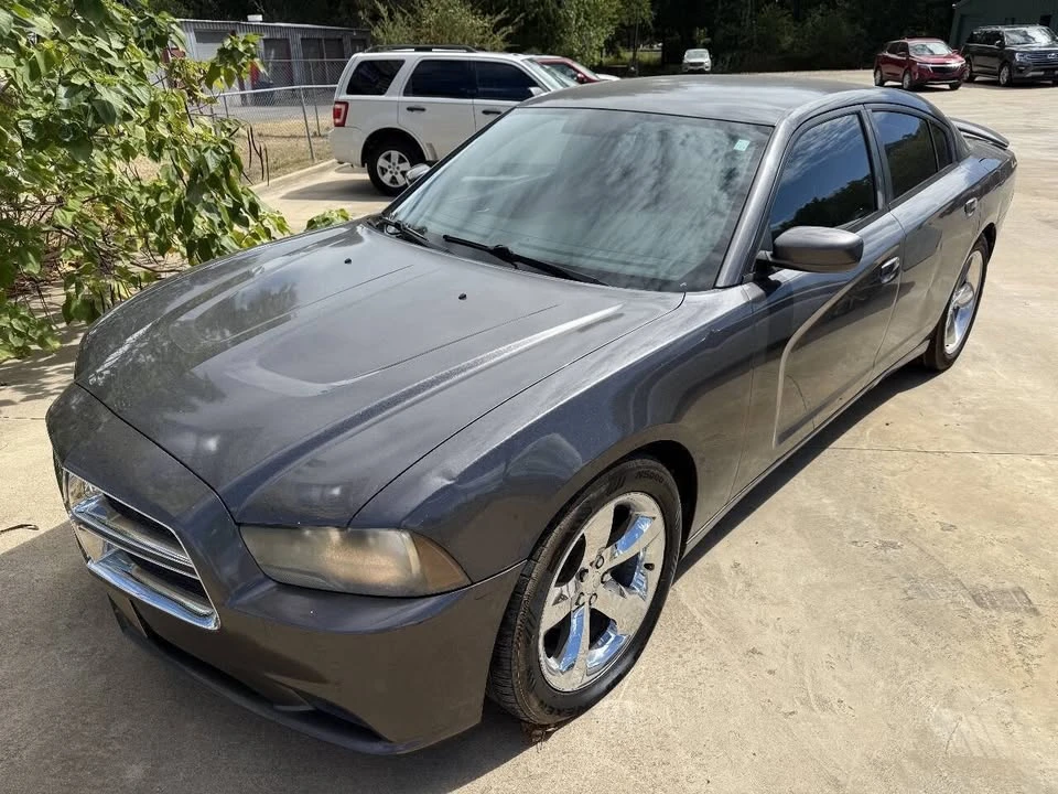 2013 Dodge Charger 7th Gen - Image 2 of 9