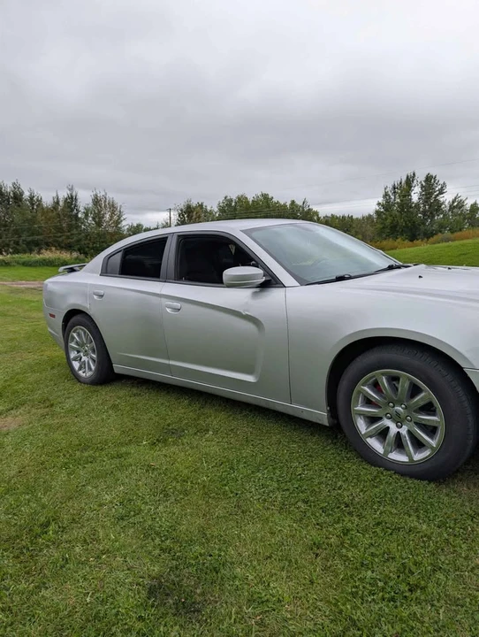 2013 Dodge Charger 7th Gen - Image 4 of 10