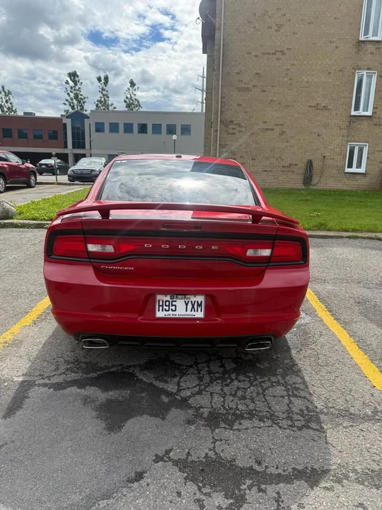 2013 Dodge Charger 7th Gen - Image 4 of 10