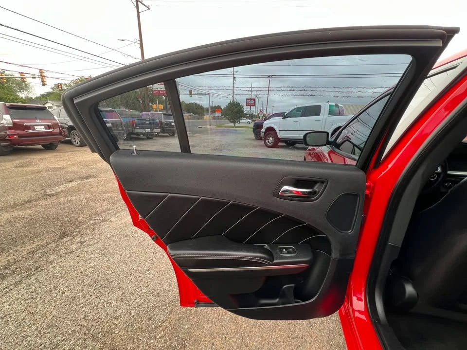 2013 Dodge Charger 7th Gen - Image 14 of 20