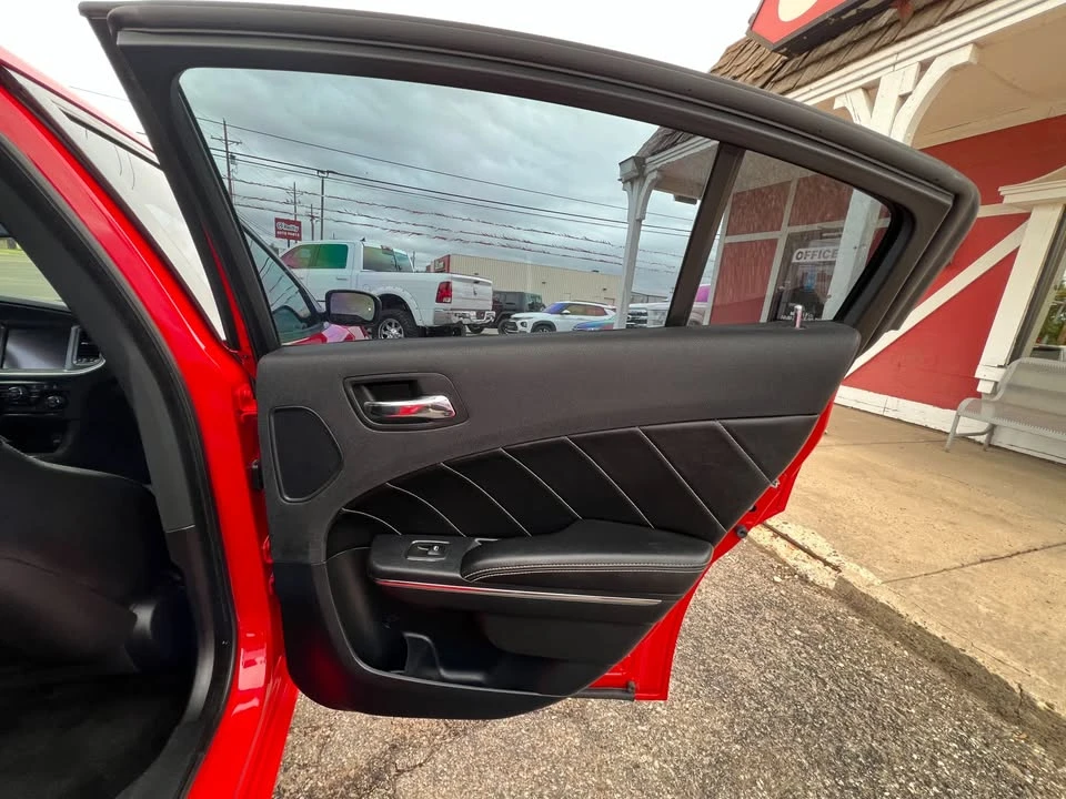2013 Dodge Charger 7th Gen - Image 17 of 20