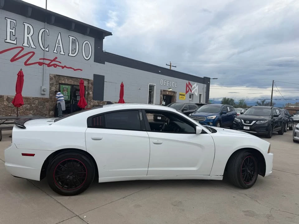 2013 Dodge Charger 7th Gen - Image 2 of 15