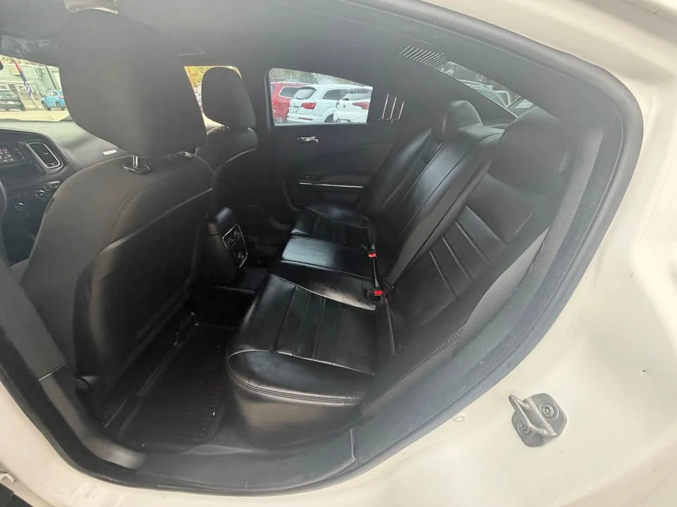 2013 Dodge Charger 7th Gen - Image 10 of 15