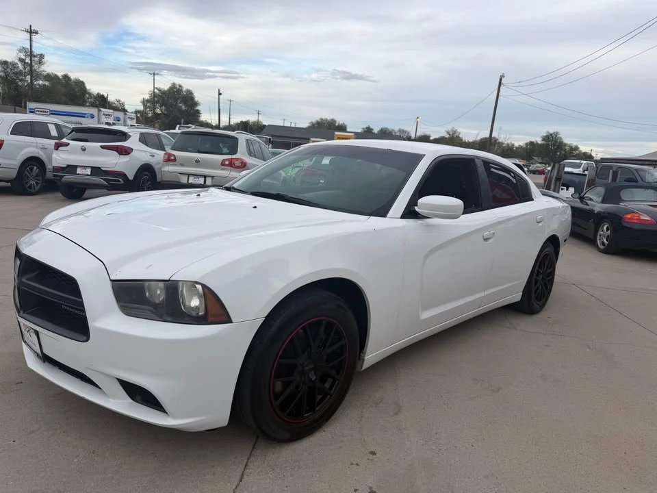 2013 Dodge Charger 7th Gen - Image 5 of 15