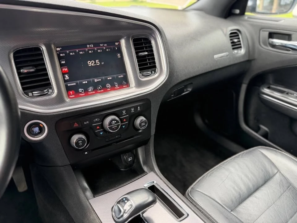 2013 Dodge Charger 7th Gen - Image 11 of 19