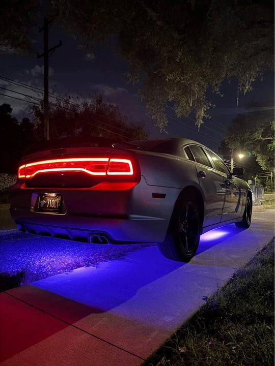 2013 Dodge Charger 7th Gen - Image 7 of 17