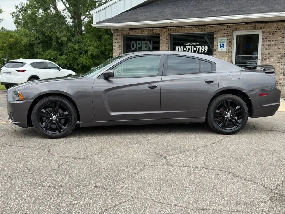 2013 Dodge Charger 7th Gen - Image 2 of 19