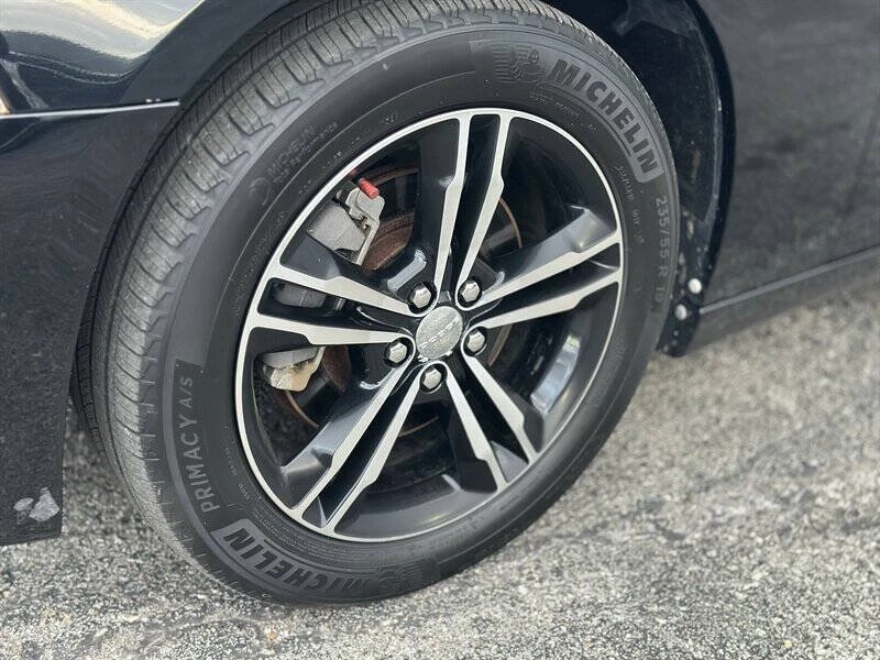 2013 Dodge Charger 7th Gen - Image 12 of 20