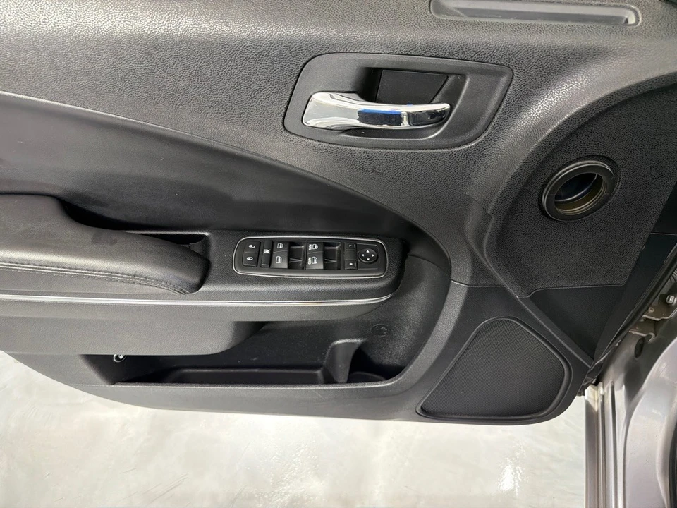 2013 Dodge Charger 7th Gen - Image 11 of 22