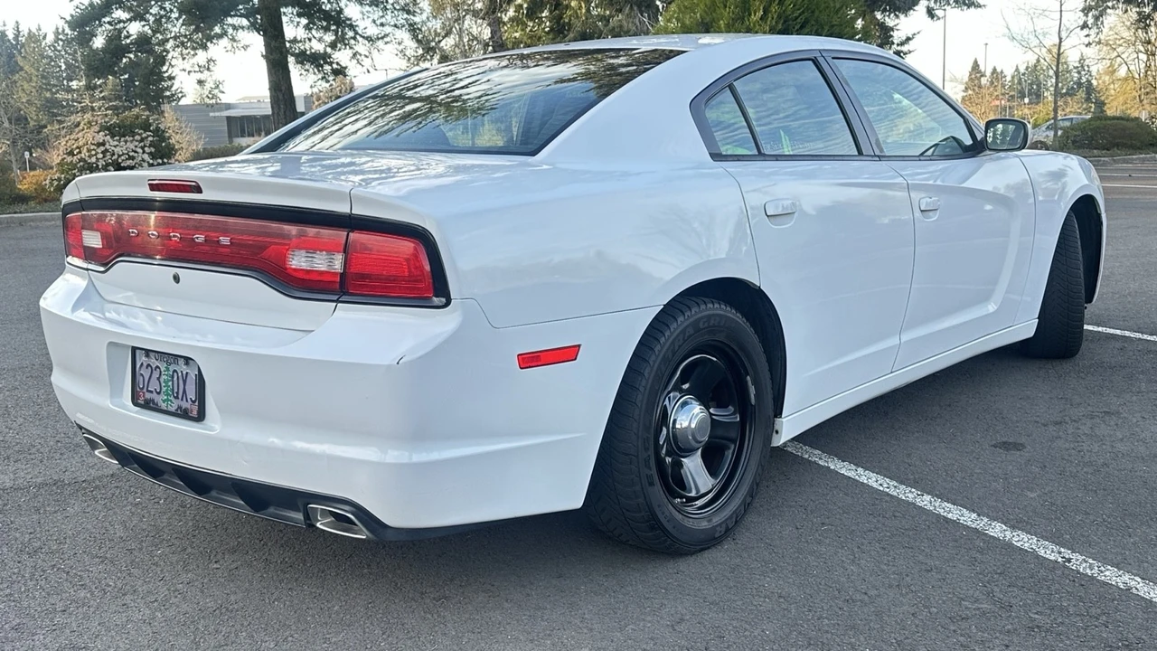 2013 Dodge Charger 7th Gen - Image 7 of 27