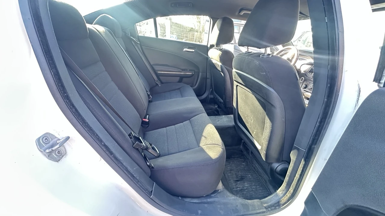 2013 Dodge Charger 7th Gen - Image 22 of 27