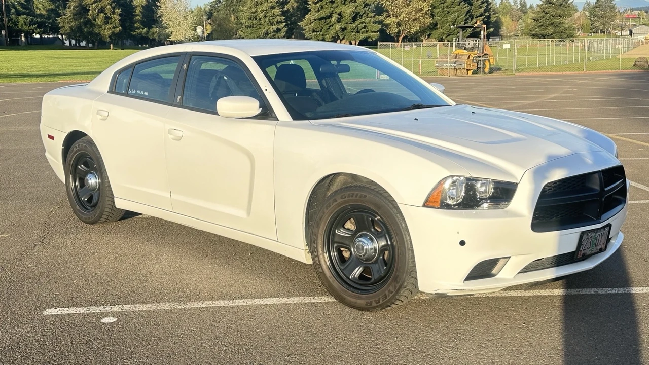 2013 Dodge Charger 7th Gen - Image 3 of 27