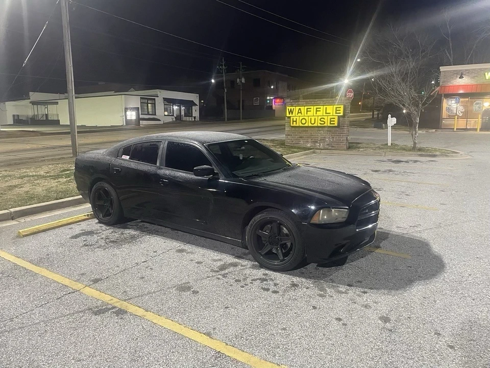 2013 Dodge Charger 7th Gen - Image 2 of 9