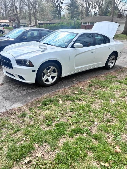 2013 Dodge Charger 7th Gen - Image 2 of 5