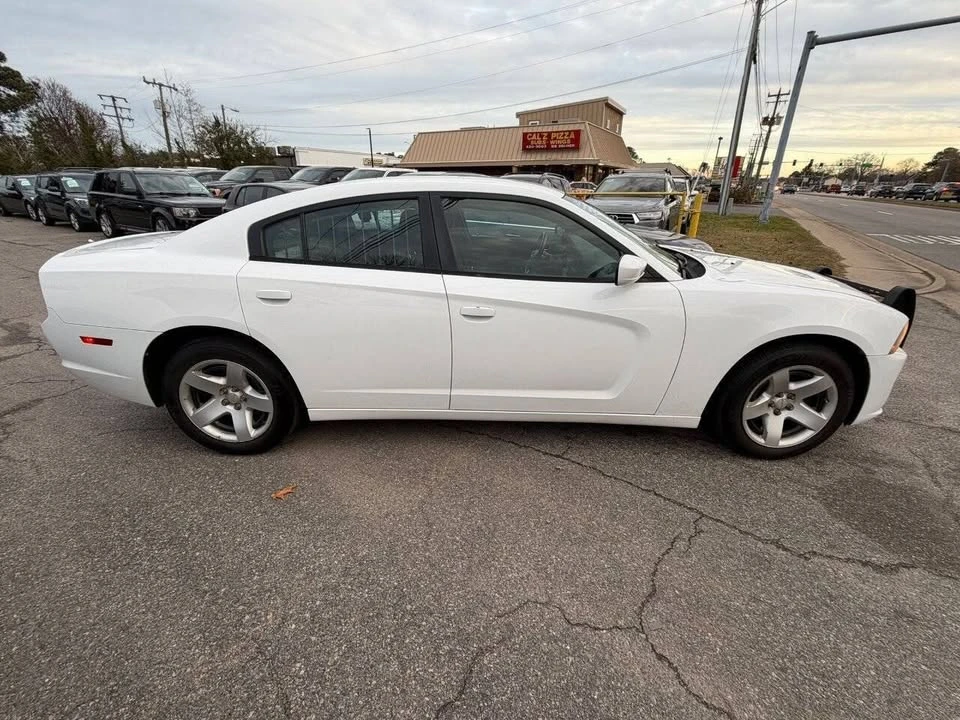2013 Dodge Charger 7th Gen - Image 4 of 20