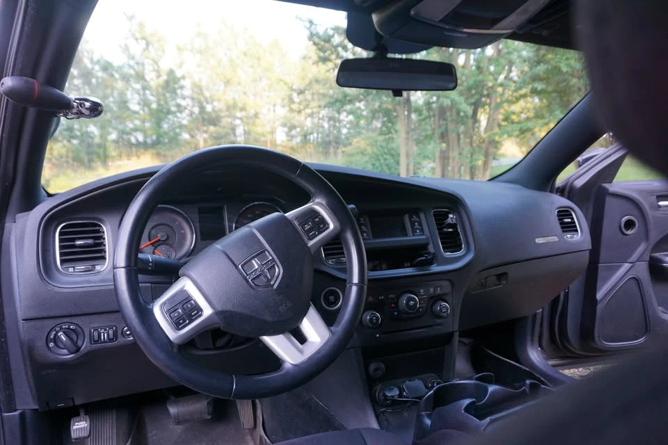 2013 Dodge Charger 7th Gen - Image 3 of 12