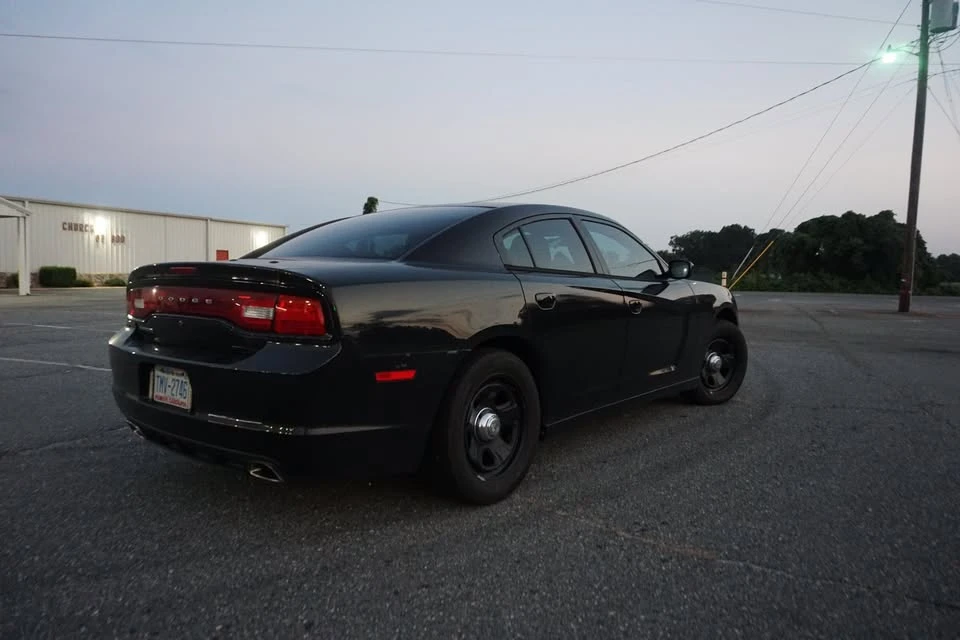 2013 Dodge Charger 7th Gen - Image 9 of 12