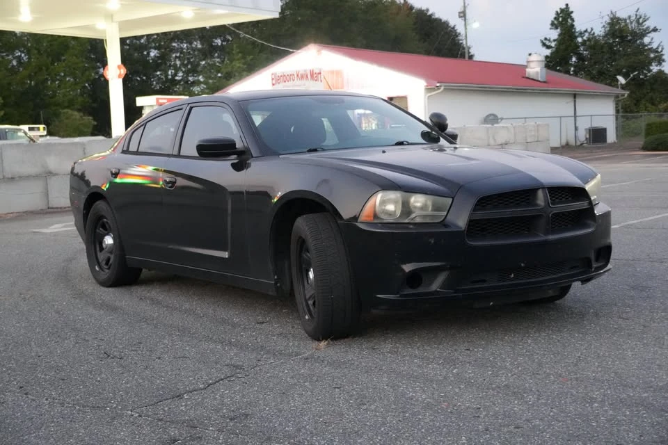 2013 Dodge Charger 7th Gen - Image 2 of 12