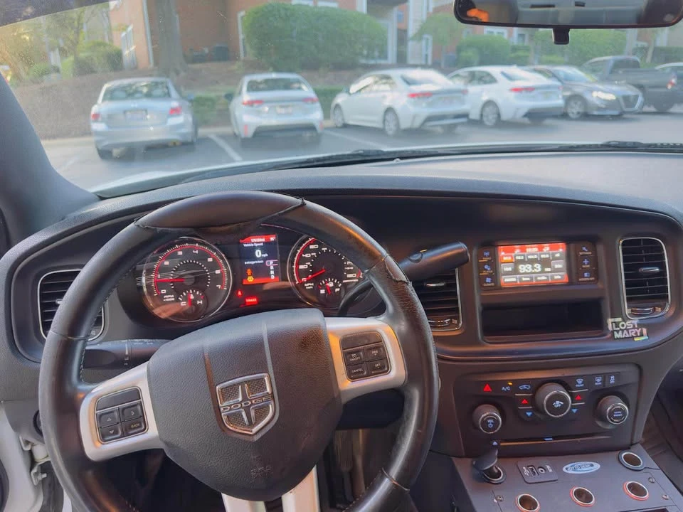 2013 Dodge Charger 7th Gen - Image 8 of 9