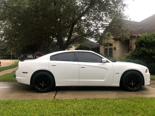 2013 Dodge Charger 7th Gen - Image 3 of 3