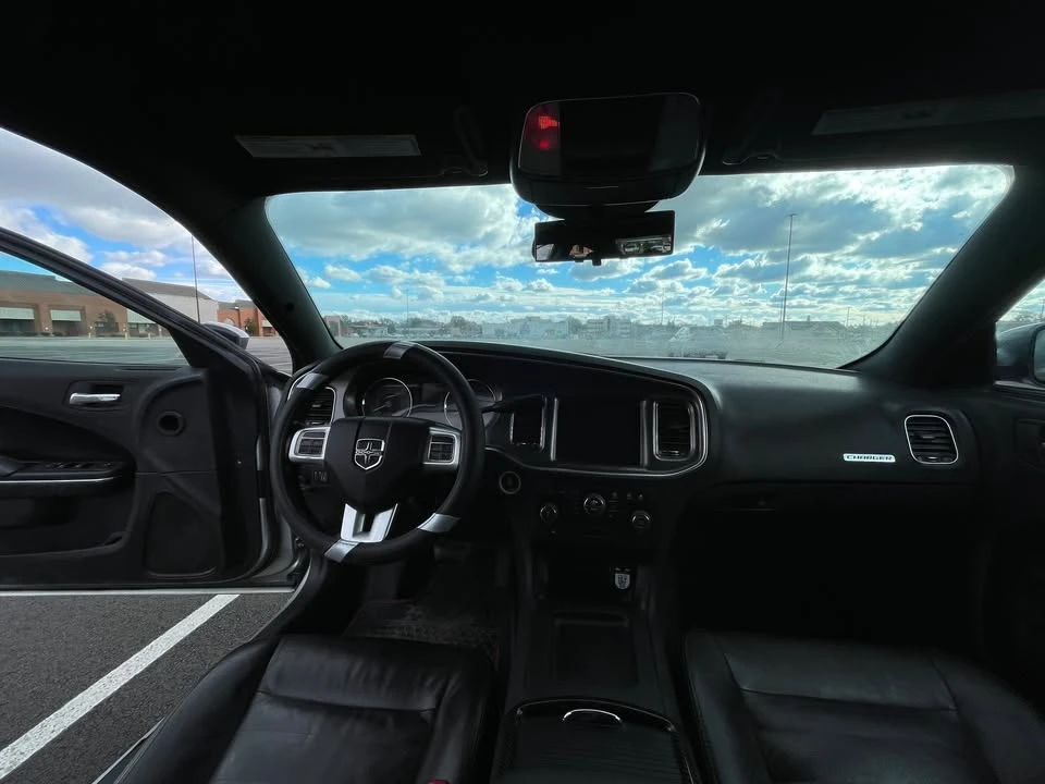 2013 Dodge Charger 7th Gen - Image 9 of 10