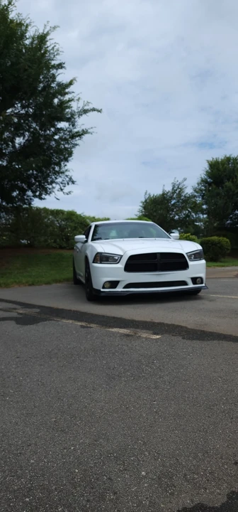 2013 Dodge Charger 7th Gen - Image 5 of 13