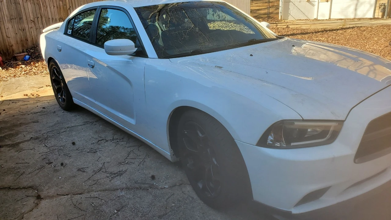 2013 Dodge Charger 7th Gen - Image 7 of 13