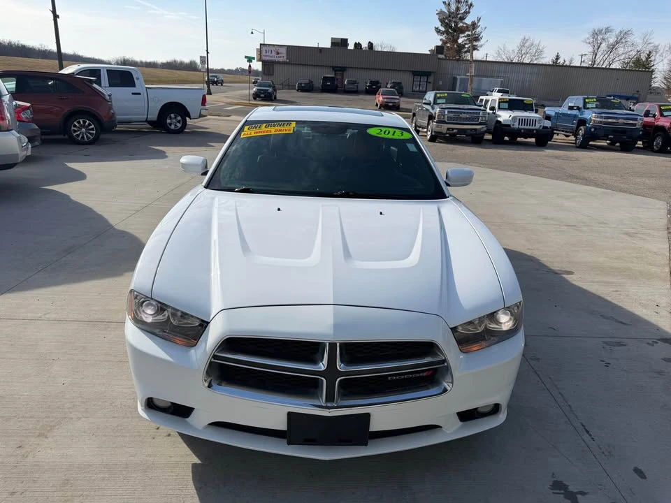 2013 Dodge Charger 7th Gen - Image 2 of 20