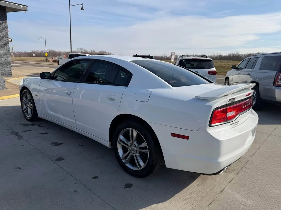 2013 Dodge Charger 7th Gen - Image 9 of 20