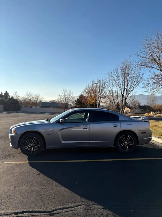 2013 Dodge Charger 7th Gen - Image 2 of 10