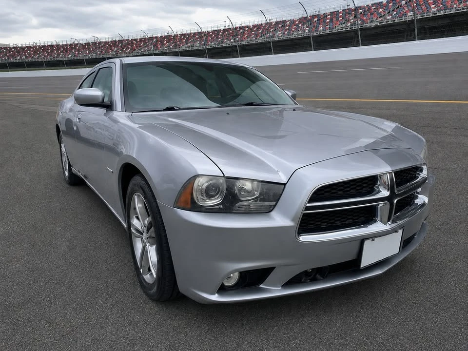 2013 Dodge Charger 7th Gen - Image 2 of 20