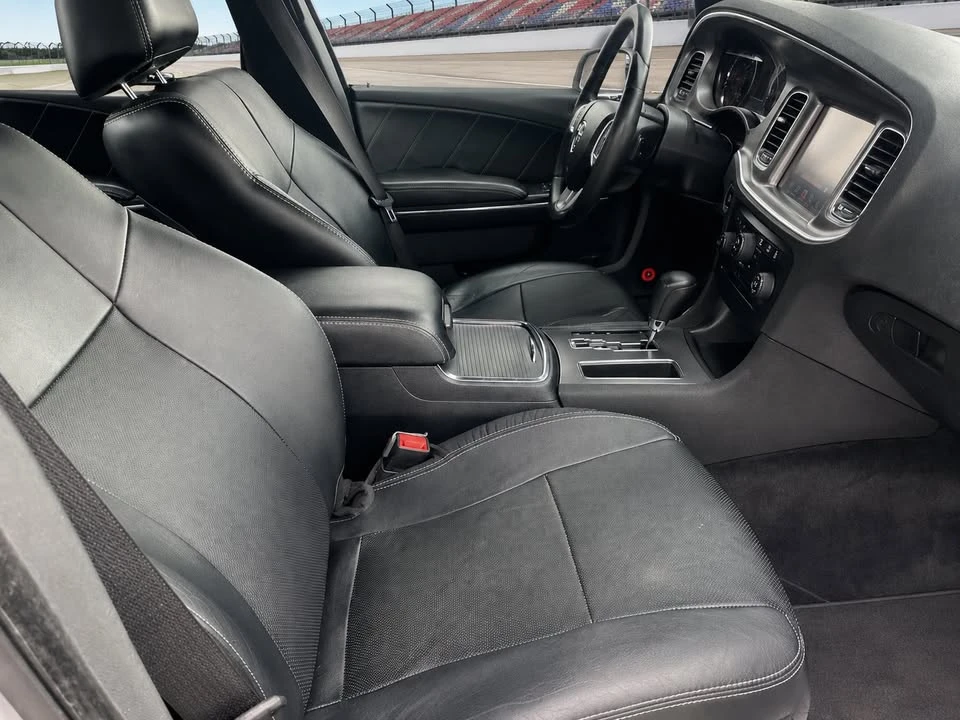 2013 Dodge Charger 7th Gen - Image 17 of 20