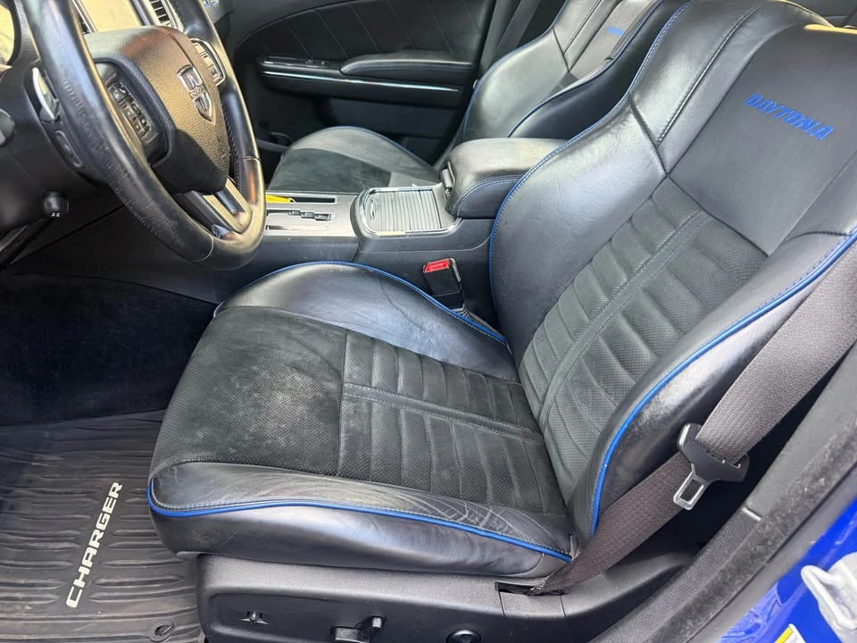 2013 Dodge Charger 7th Gen - Image 9 of 19