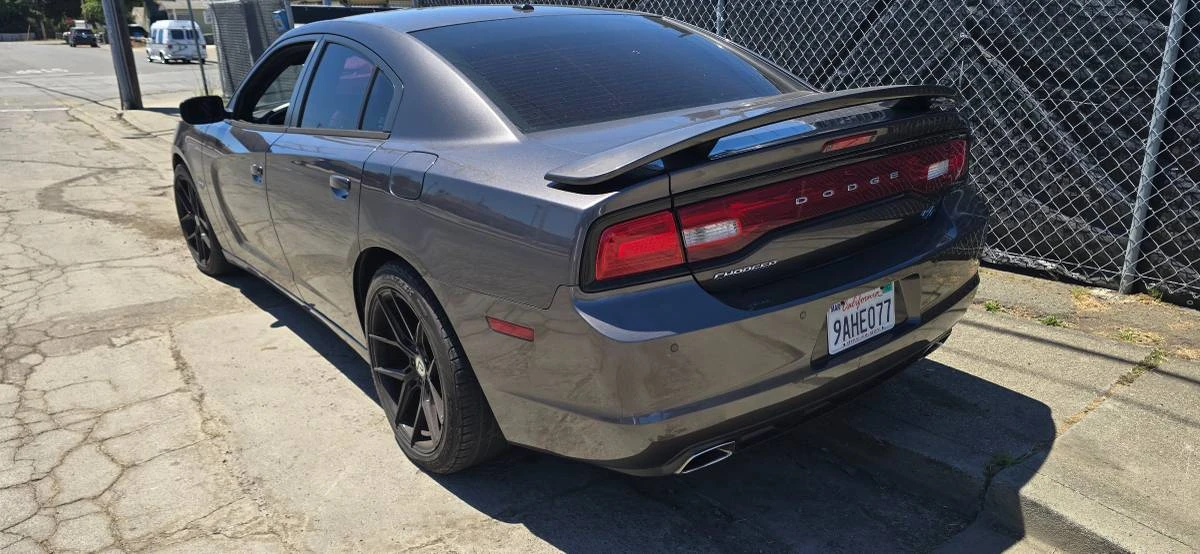 2013 Dodge Charger 7th Gen - Image 3 of 13