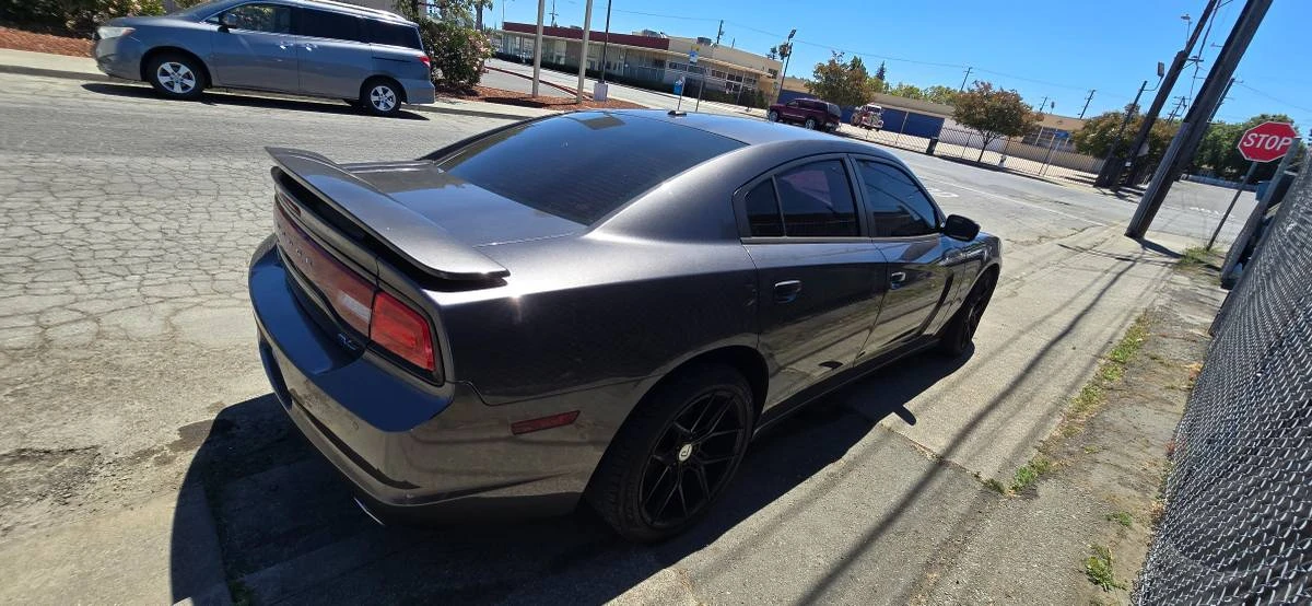 2013 Dodge Charger 7th Gen - Image 4 of 13