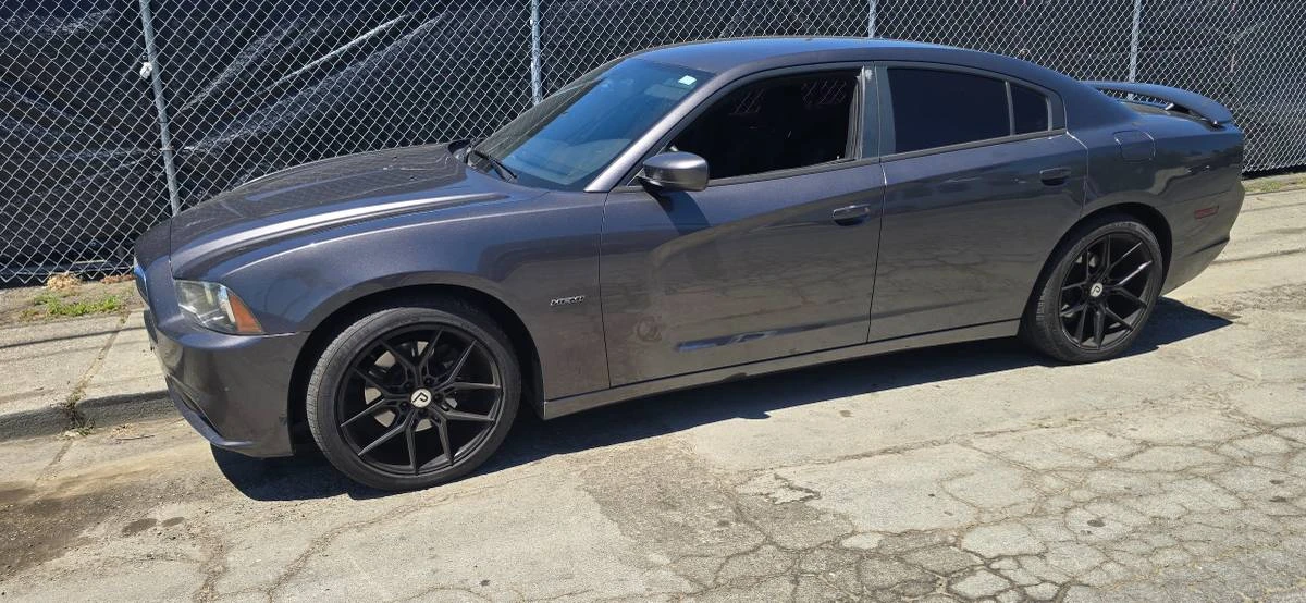 2013 Dodge Charger 7th Gen - Image 2 of 13