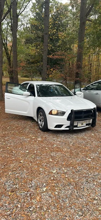 2013 Dodge Charger 7th Gen - Image 2 of 6
