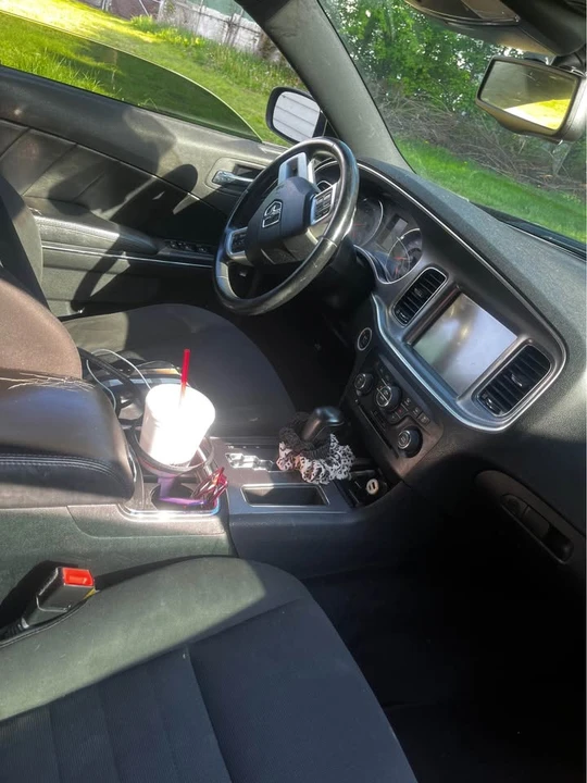2013 Dodge Charger 7th Gen - Image 2 of 4