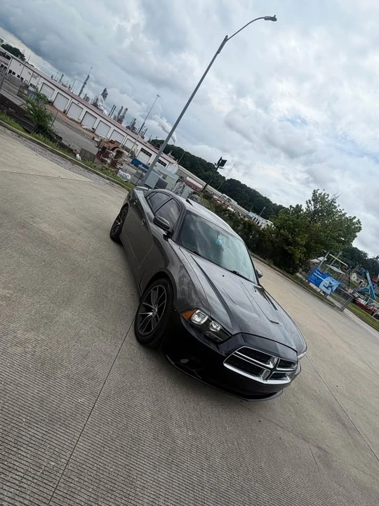 2013 Dodge Charger 7th Gen - Image 2 of 11
