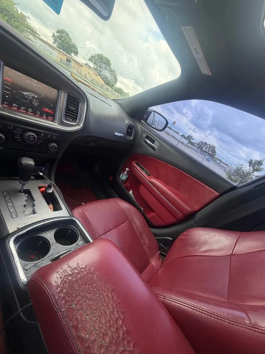 2013 Dodge Charger 7th Gen - Image 10 of 11