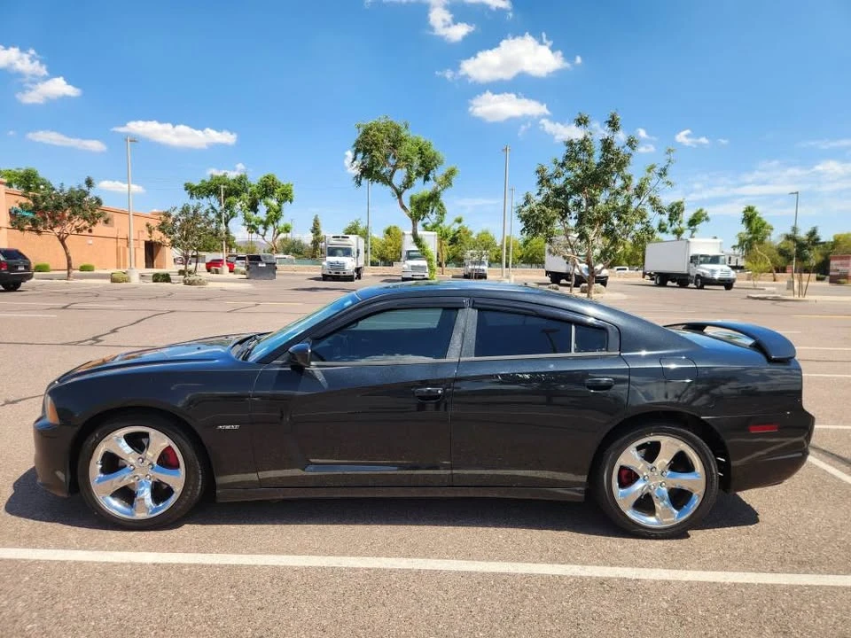 2013 Dodge Charger 7th Gen - Image 4 of 16