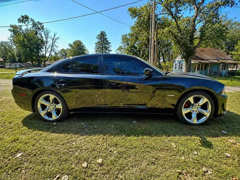 2013 Dodge Charger R/T Max Sedan 4D