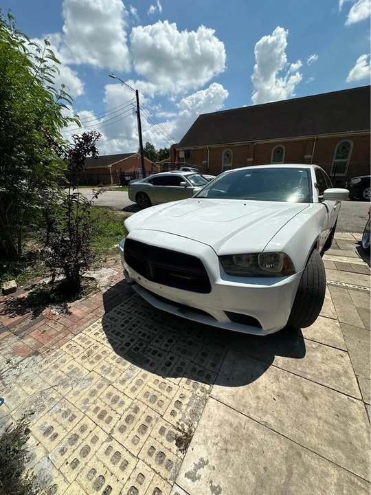 2013 Dodge Charger 7th Gen - Image 3 of 3