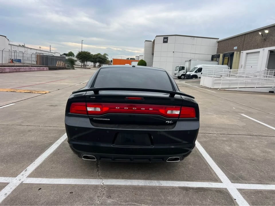 2013 Dodge Charger 7th Gen - Image 2 of 7