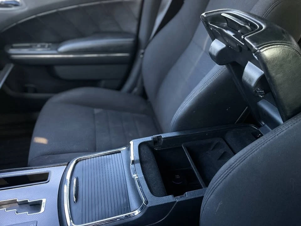 2013 Dodge Charger 7th Gen - Image 15 of 19