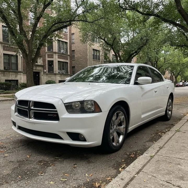 2013 Dodge Charger 7th Gen - Image 2 of 18