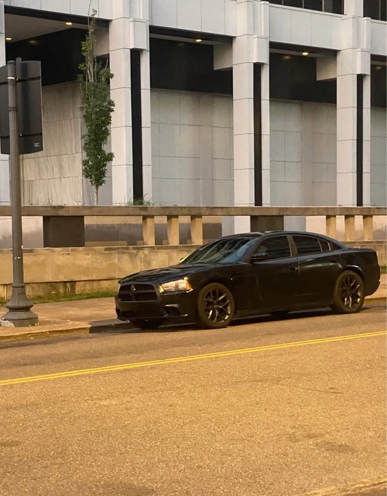 2013 Dodge Charger 7th Gen - Image 2 of 6