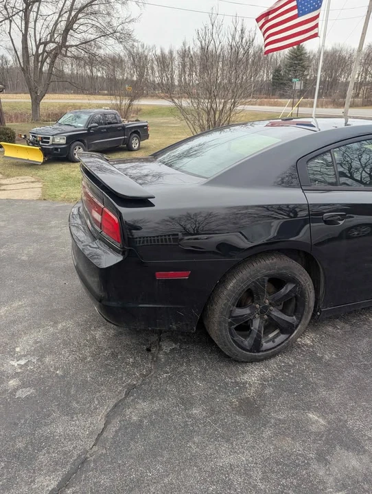 2013 Dodge Charger 7th Gen - Image 2 of 8