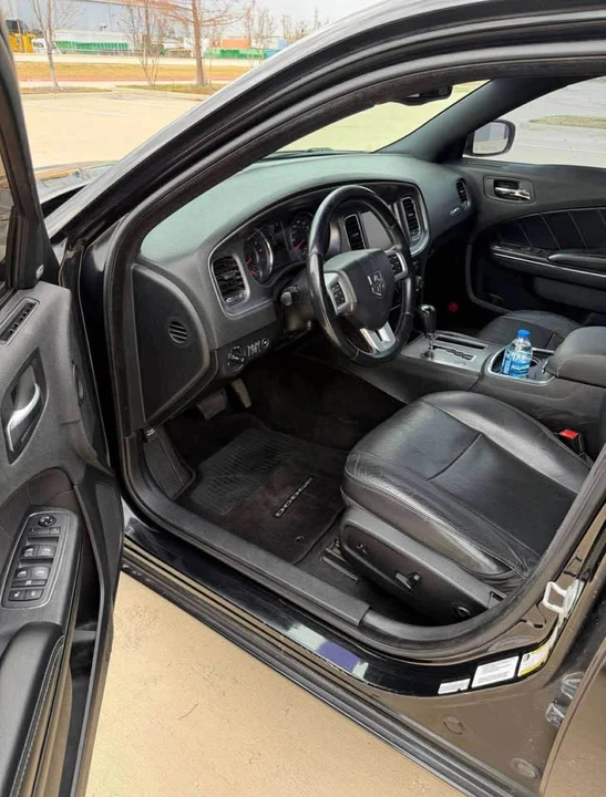 2013 Dodge Charger 7th Gen - Image 7 of 10